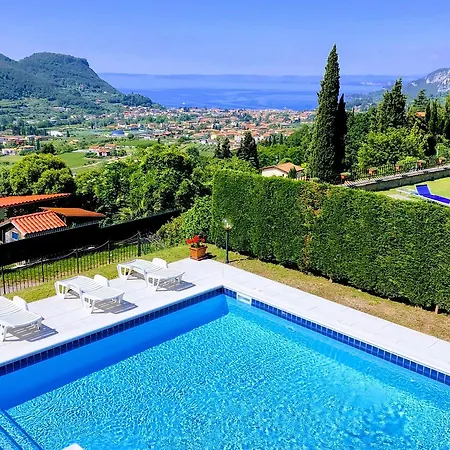 Belvedere Liberty Apartment Costermano